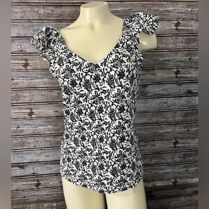 LOFT size Small SM Floral Scalloped Blouse